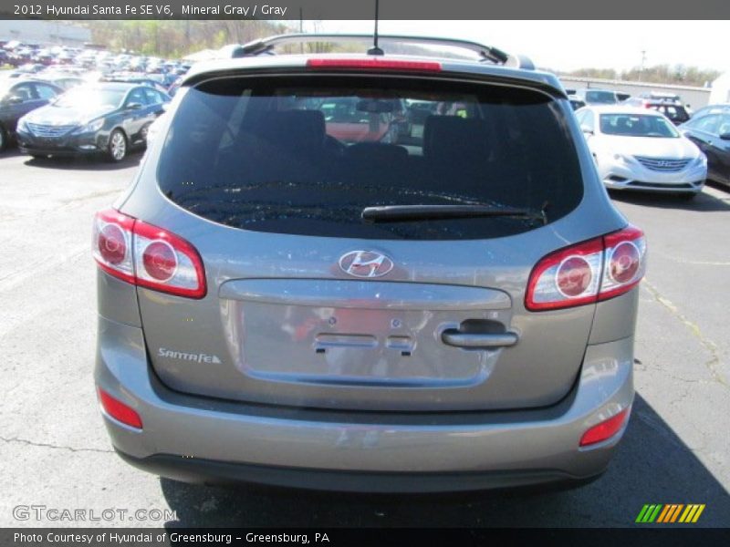 Mineral Gray / Gray 2012 Hyundai Santa Fe SE V6