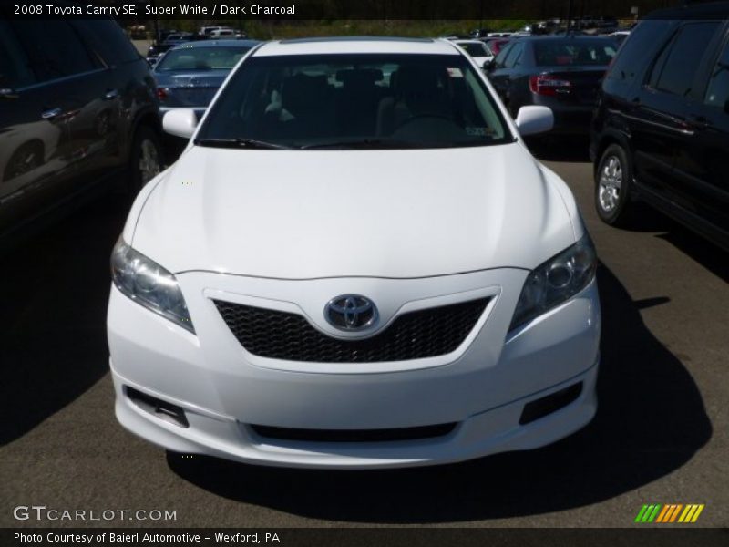 Super White / Dark Charcoal 2008 Toyota Camry SE