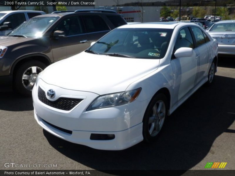 Super White / Dark Charcoal 2008 Toyota Camry SE