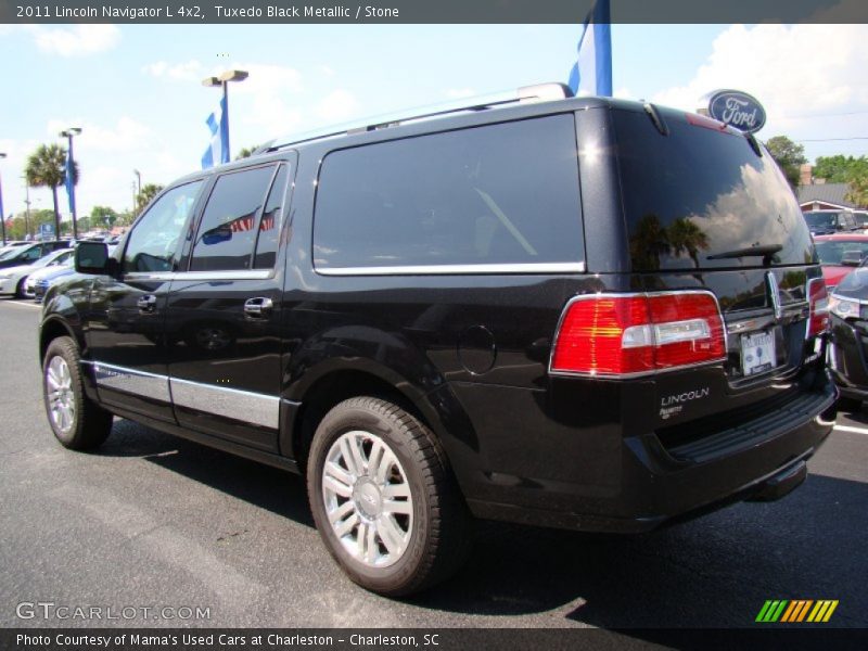 Tuxedo Black Metallic / Stone 2011 Lincoln Navigator L 4x2