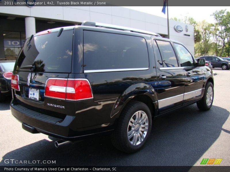 Tuxedo Black Metallic / Stone 2011 Lincoln Navigator L 4x2