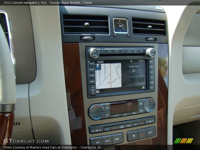 Tuxedo Black Metallic / Stone 2011 Lincoln Navigator L 4x2