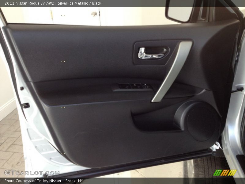 Silver Ice Metallic / Black 2011 Nissan Rogue SV AWD
