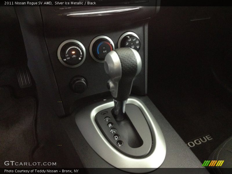 Silver Ice Metallic / Black 2011 Nissan Rogue SV AWD