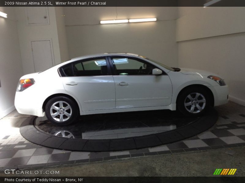 Winter Frost Pearl / Charcoal 2009 Nissan Altima 2.5 SL