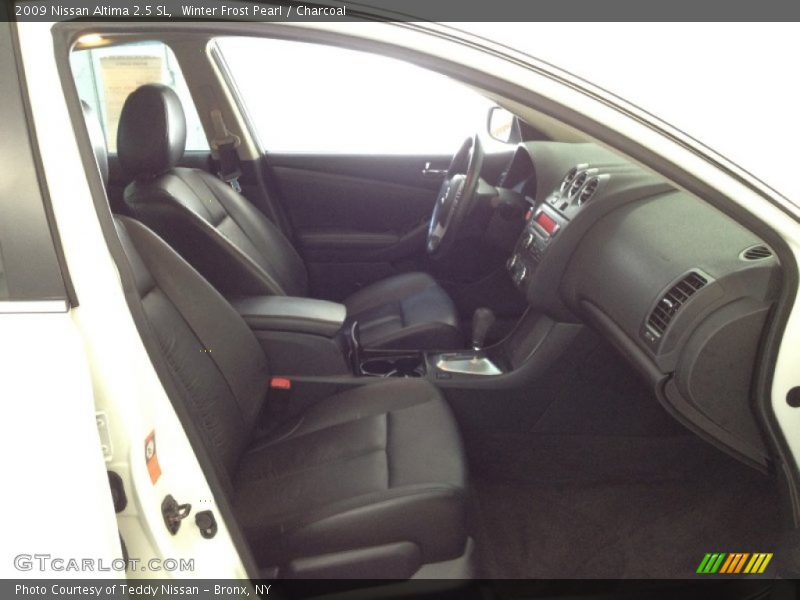 Winter Frost Pearl / Charcoal 2009 Nissan Altima 2.5 SL