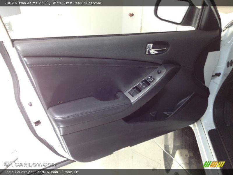 Winter Frost Pearl / Charcoal 2009 Nissan Altima 2.5 SL