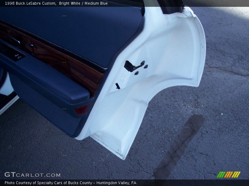 Bright White / Medium Blue 1998 Buick LeSabre Custom