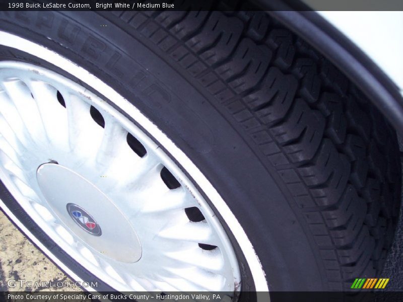 Bright White / Medium Blue 1998 Buick LeSabre Custom