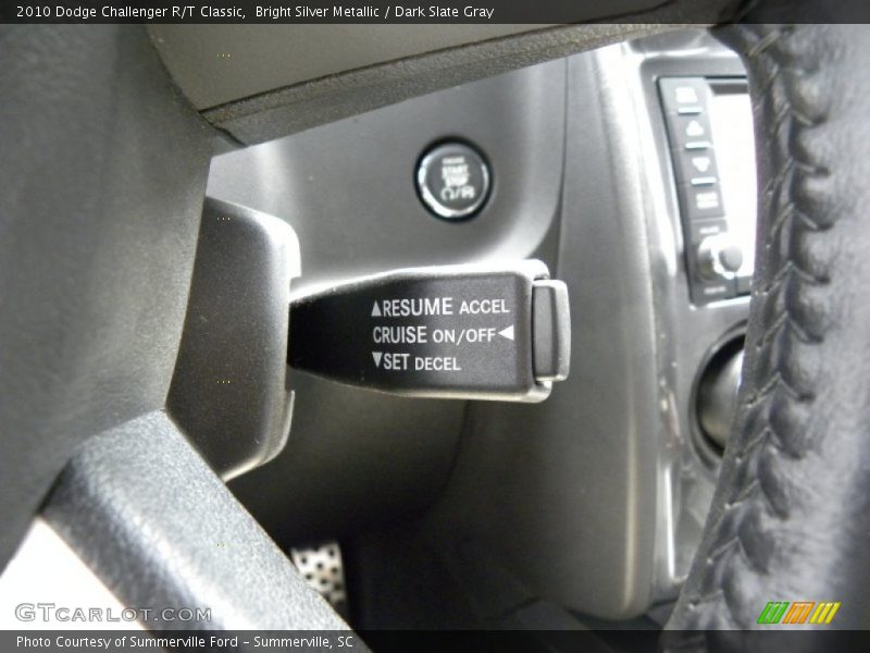 Bright Silver Metallic / Dark Slate Gray 2010 Dodge Challenger R/T Classic