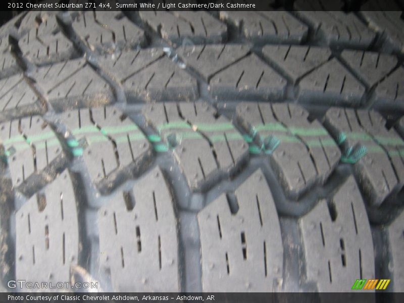 Summit White / Light Cashmere/Dark Cashmere 2012 Chevrolet Suburban Z71 4x4