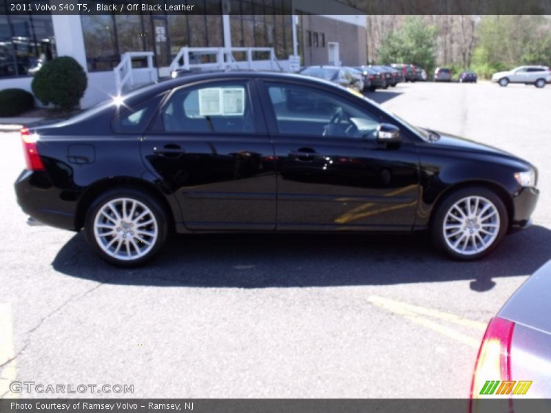 Black / Off Black Leather 2011 Volvo S40 T5