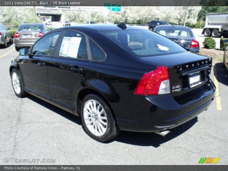 Black / Off Black Leather 2011 Volvo S40 T5