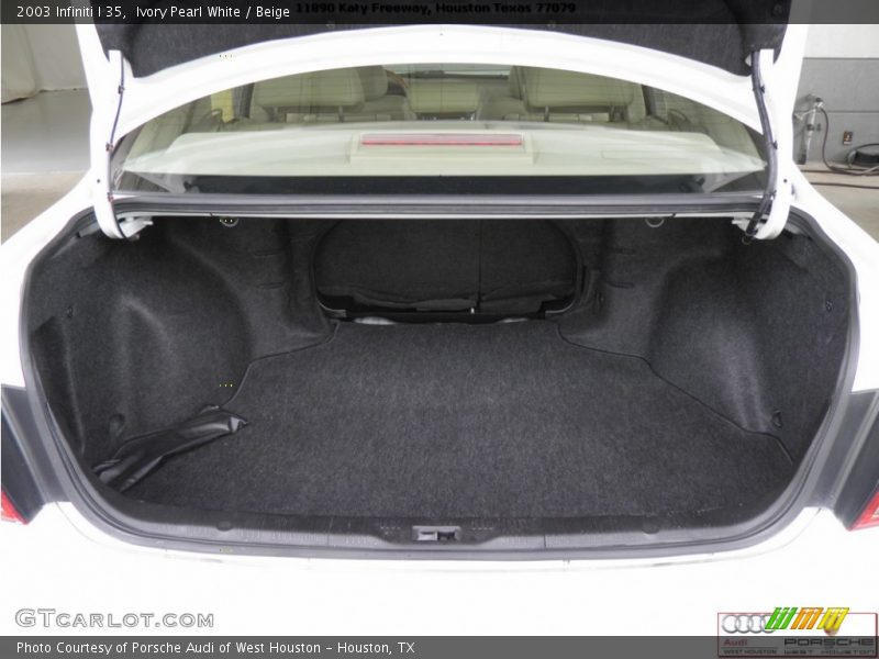 Ivory Pearl White / Beige 2003 Infiniti I 35