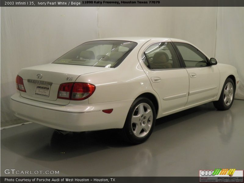 Ivory Pearl White / Beige 2003 Infiniti I 35