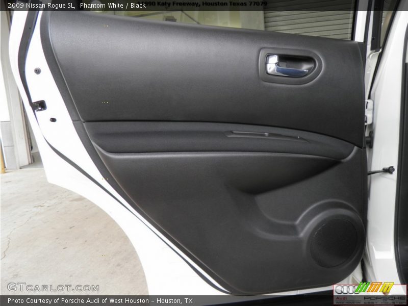 Phantom White / Black 2009 Nissan Rogue SL