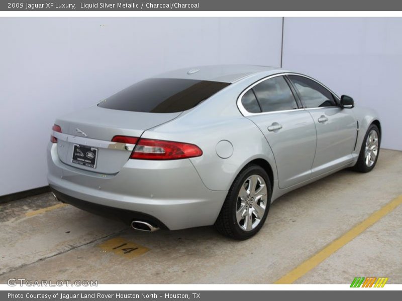 Liquid Silver Metallic / Charcoal/Charcoal 2009 Jaguar XF Luxury