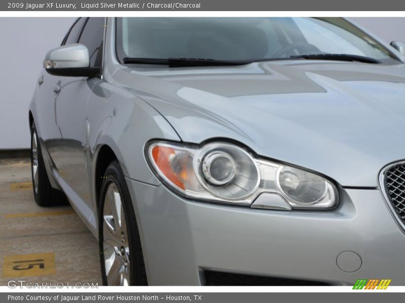 Liquid Silver Metallic / Charcoal/Charcoal 2009 Jaguar XF Luxury