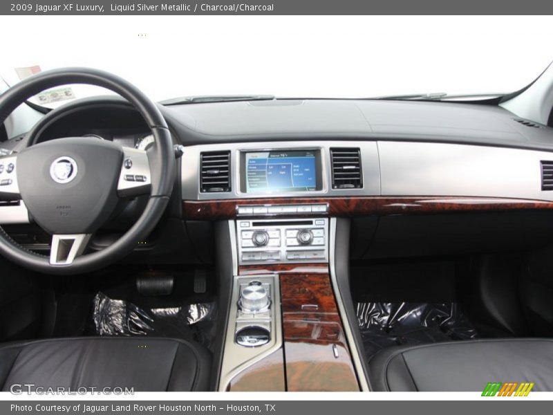 Liquid Silver Metallic / Charcoal/Charcoal 2009 Jaguar XF Luxury