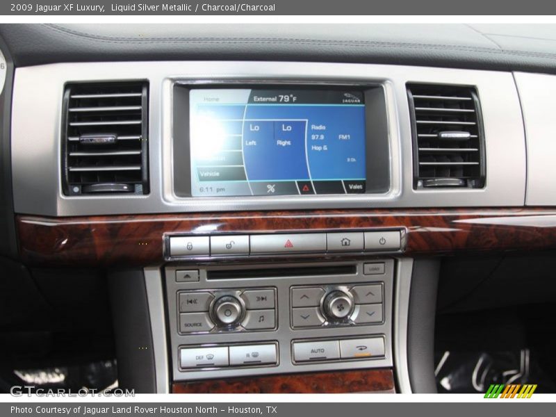 Liquid Silver Metallic / Charcoal/Charcoal 2009 Jaguar XF Luxury