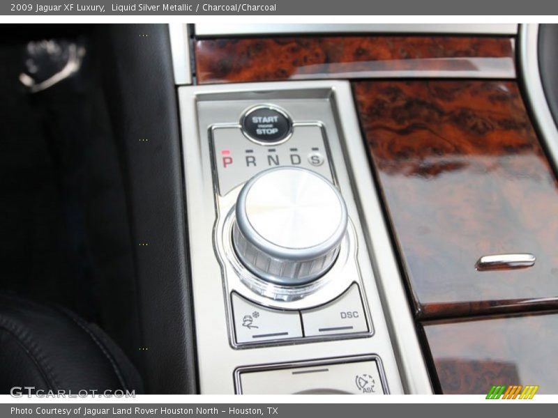 Liquid Silver Metallic / Charcoal/Charcoal 2009 Jaguar XF Luxury