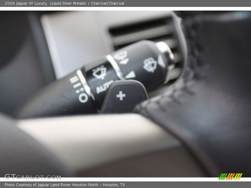 Liquid Silver Metallic / Charcoal/Charcoal 2009 Jaguar XF Luxury