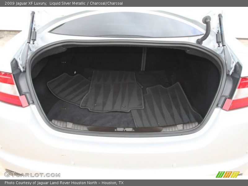 Liquid Silver Metallic / Charcoal/Charcoal 2009 Jaguar XF Luxury
