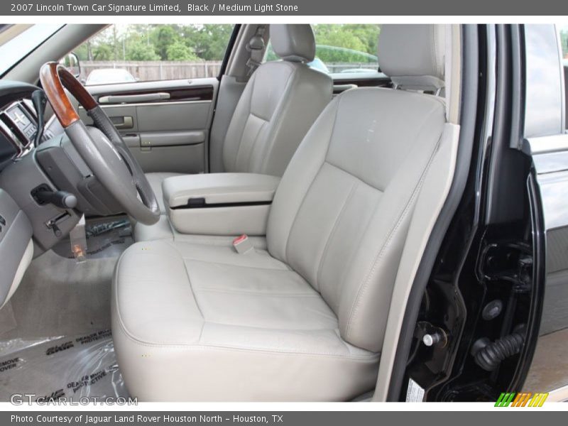 Black / Medium Light Stone 2007 Lincoln Town Car Signature Limited