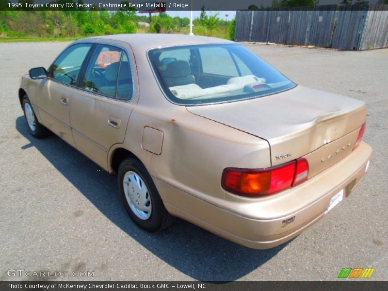 Cashmere Beige Metallic / Beige 1995 Toyota Camry DX Sedan