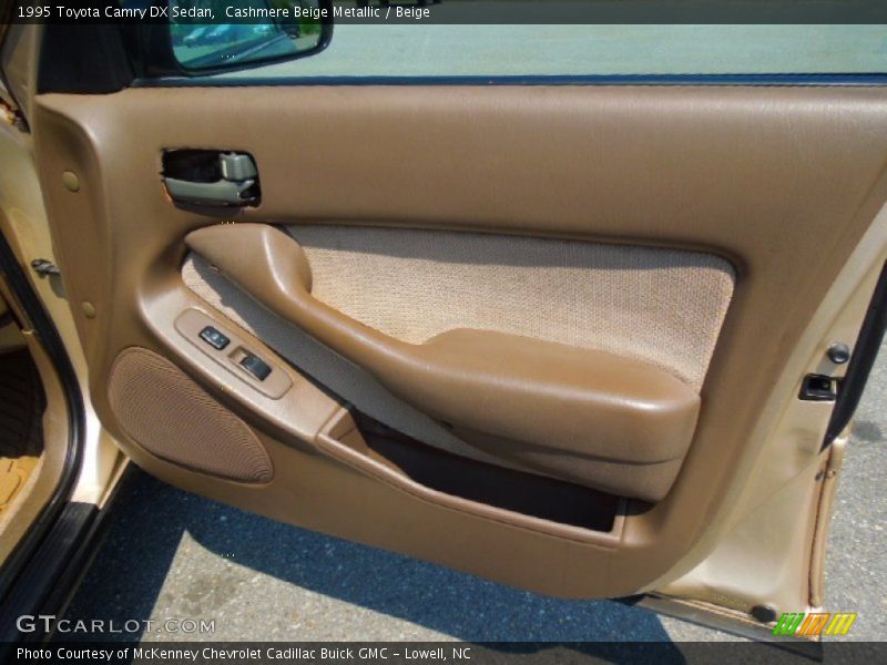 Cashmere Beige Metallic / Beige 1995 Toyota Camry DX Sedan