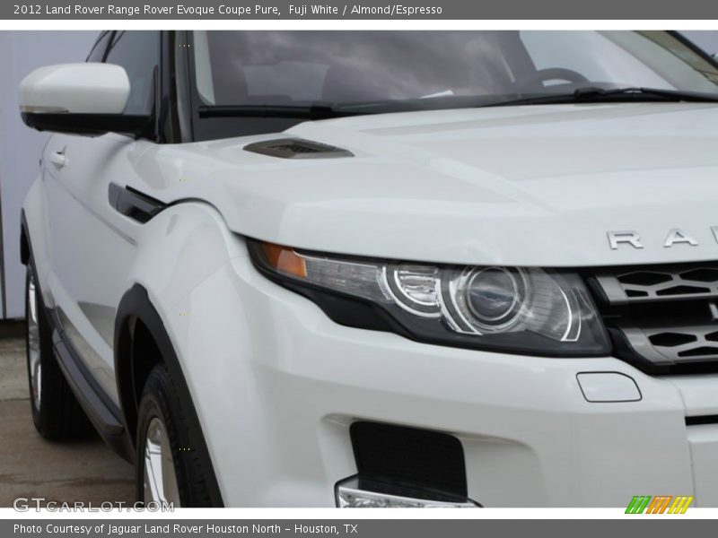 Fuji White / Almond/Espresso 2012 Land Rover Range Rover Evoque Coupe Pure