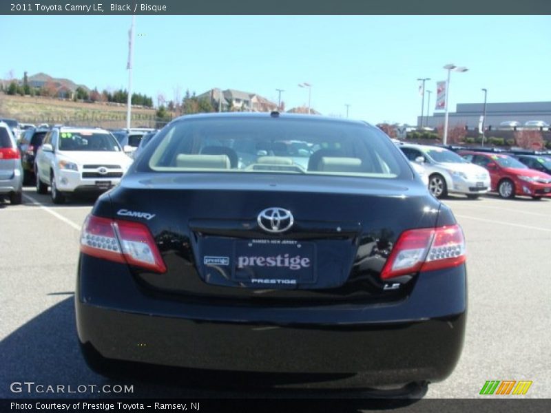 Black / Bisque 2011 Toyota Camry LE