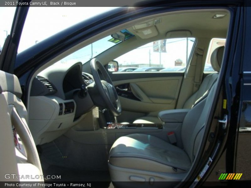 Black / Bisque 2011 Toyota Camry LE