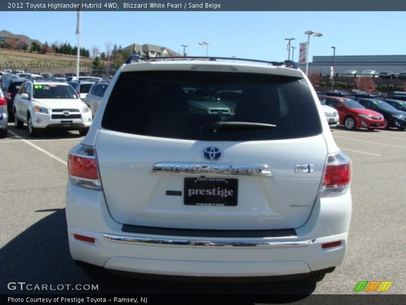 Blizzard White Pearl / Sand Beige 2012 Toyota Highlander Hybrid 4WD