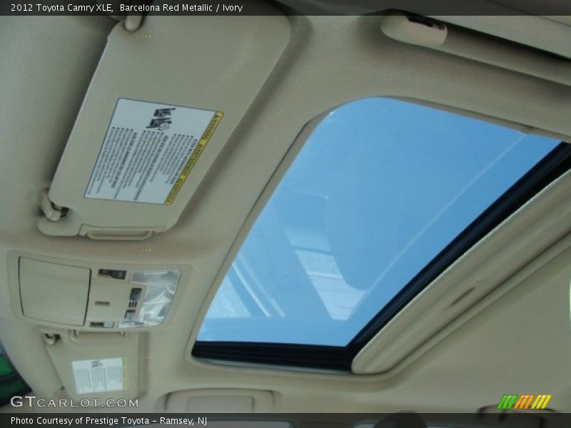 Barcelona Red Metallic / Ivory 2012 Toyota Camry XLE