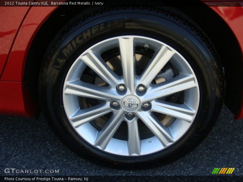 Barcelona Red Metallic / Ivory 2012 Toyota Camry XLE