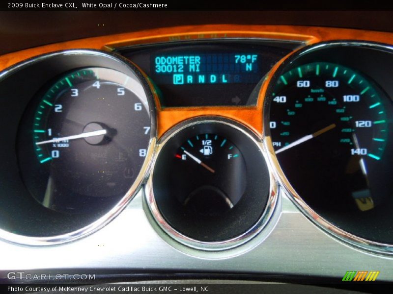 White Opal / Cocoa/Cashmere 2009 Buick Enclave CXL