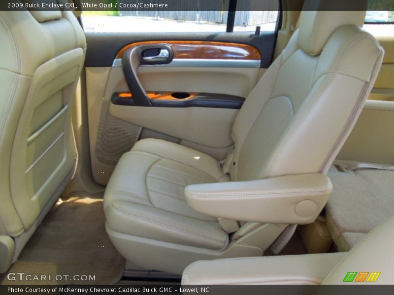 White Opal / Cocoa/Cashmere 2009 Buick Enclave CXL