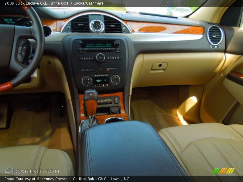 White Opal / Cocoa/Cashmere 2009 Buick Enclave CXL