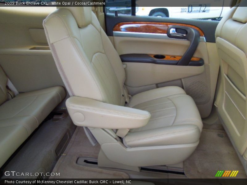 White Opal / Cocoa/Cashmere 2009 Buick Enclave CXL