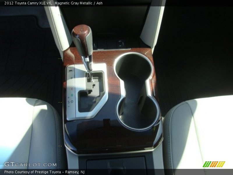 Magnetic Gray Metallic / Ash 2012 Toyota Camry XLE V6