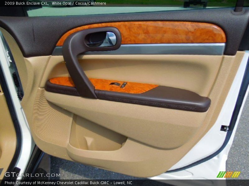White Opal / Cocoa/Cashmere 2009 Buick Enclave CXL