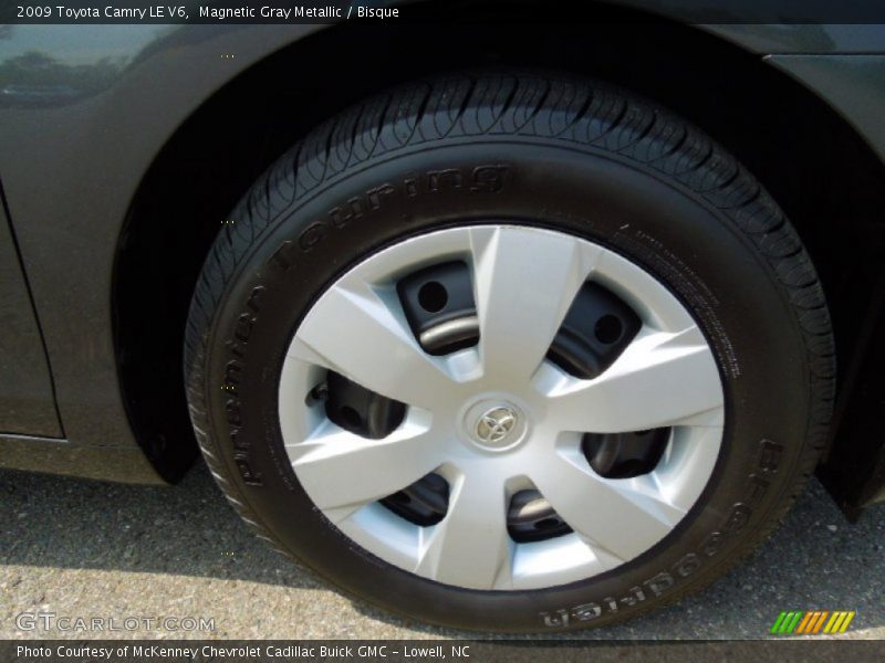 Magnetic Gray Metallic / Bisque 2009 Toyota Camry LE V6