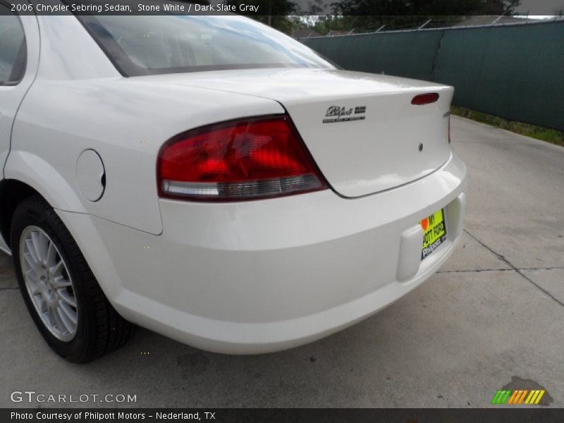 Stone White / Dark Slate Gray 2006 Chrysler Sebring Sedan
