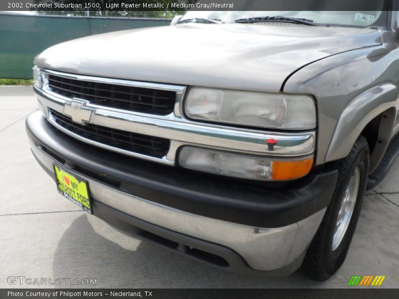 Light Pewter Metallic / Medium Gray/Neutral 2002 Chevrolet Suburban 1500