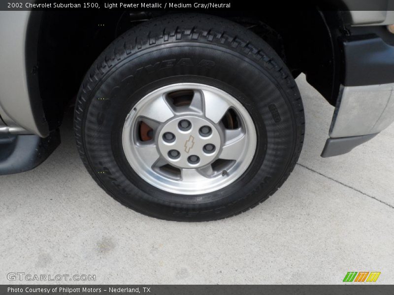 Light Pewter Metallic / Medium Gray/Neutral 2002 Chevrolet Suburban 1500