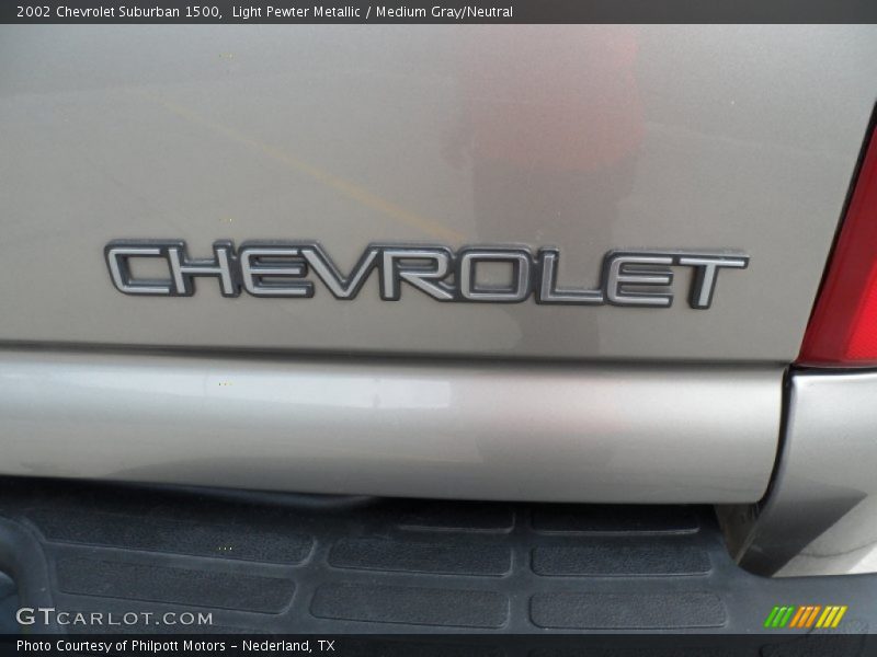 Light Pewter Metallic / Medium Gray/Neutral 2002 Chevrolet Suburban 1500