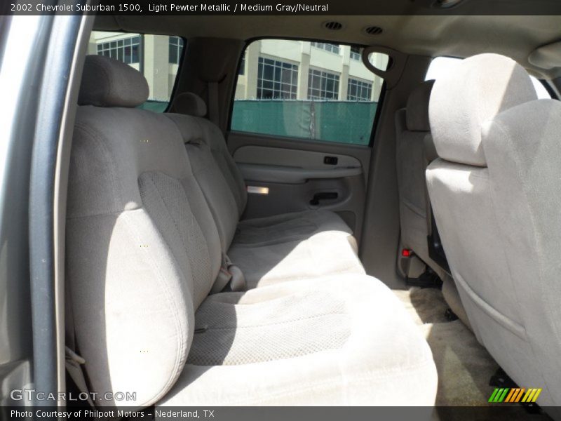 Light Pewter Metallic / Medium Gray/Neutral 2002 Chevrolet Suburban 1500