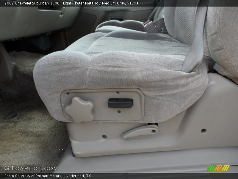 Light Pewter Metallic / Medium Gray/Neutral 2002 Chevrolet Suburban 1500