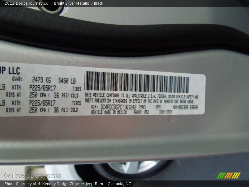 Bright Silver Metallic / Black 2012 Dodge Journey SXT